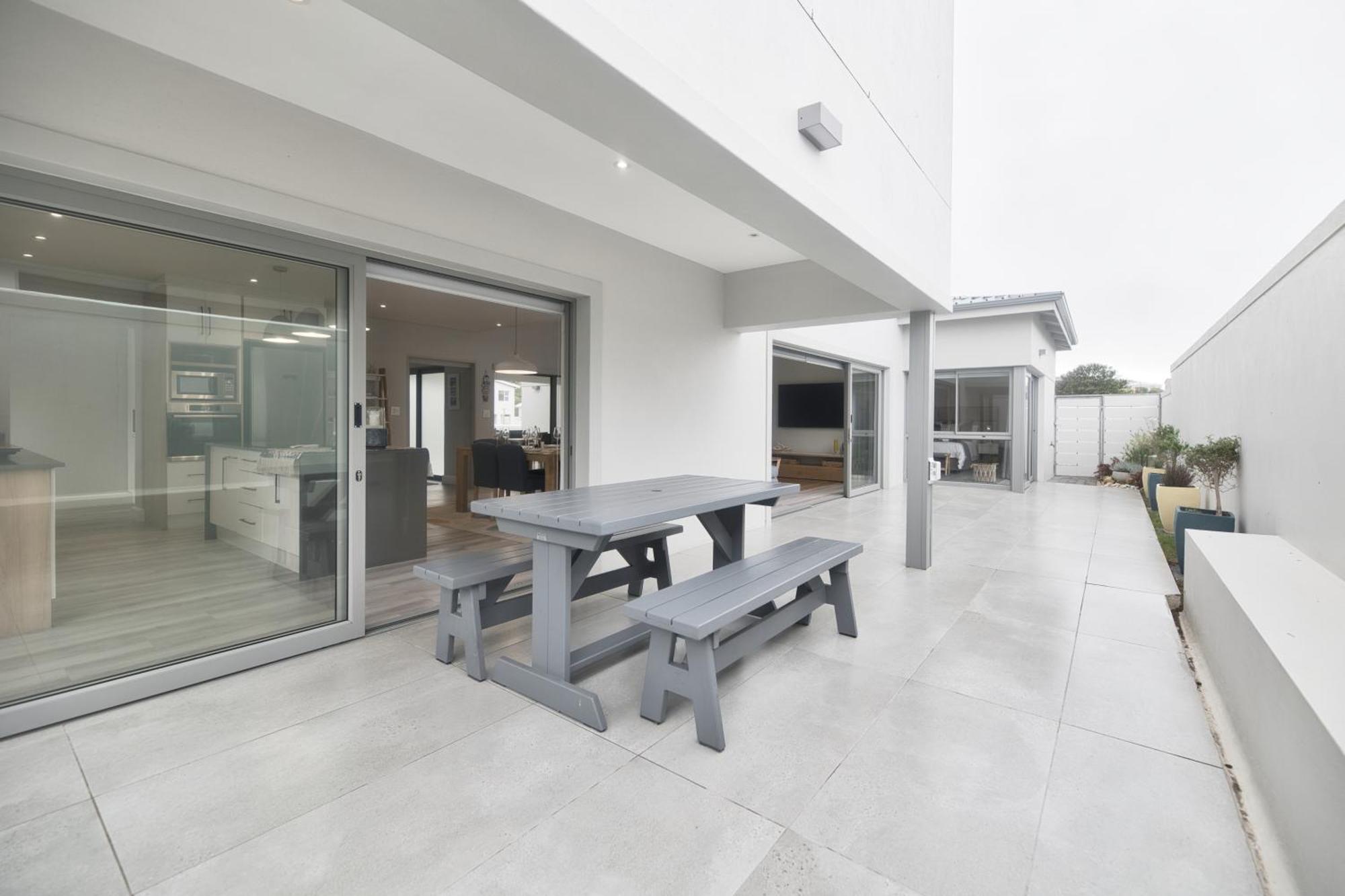 Cliff Haven Hotel Struisbaai Room photo